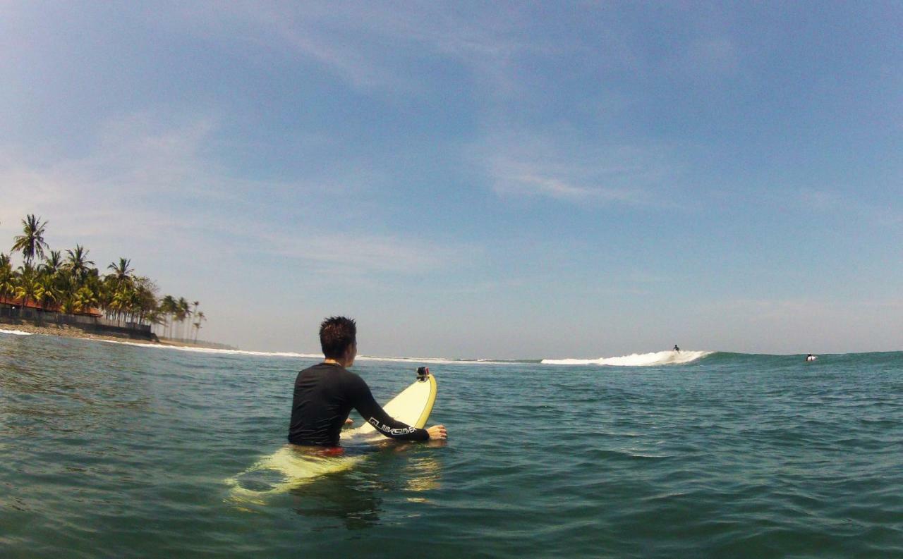 The Nyamo Surf & Stay Pulukan Kültér fotó