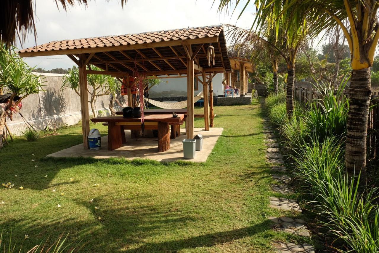 The Nyamo Surf & Stay Pulukan Kültér fotó